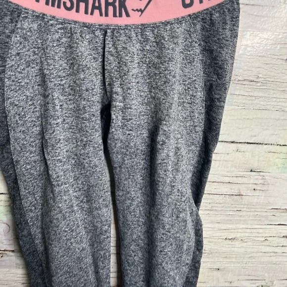 Gymshark gray pink athletic work out leggings size small - Picture 3 of 7